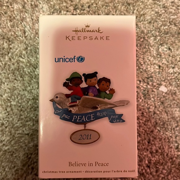 NIB UNICEF Believe in peace hallmark keepsake ornament 2011 & 2010 set - Picture 2 of 6